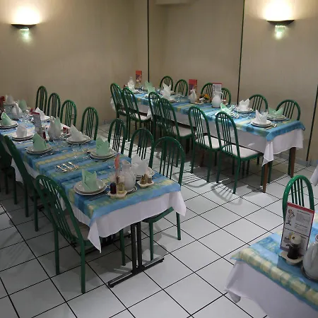 Saint-charles Hotel 2*