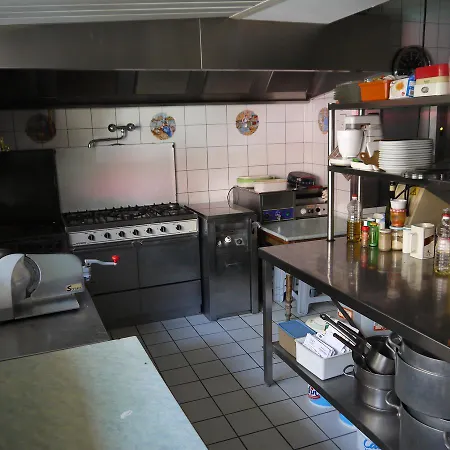 Saint-charles מלון